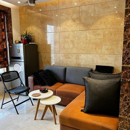 Divine Studios Rajouri Garden New Delhi Luaran gambar