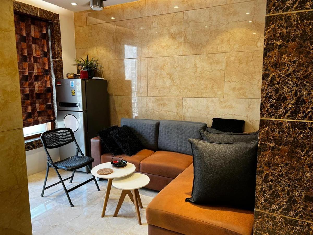 Divine Studios Rajouri Garden New Delhi Luaran gambar